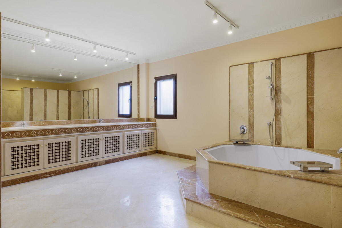 13 Bedroom Villa in Alhaurín el Grande - Foto 33