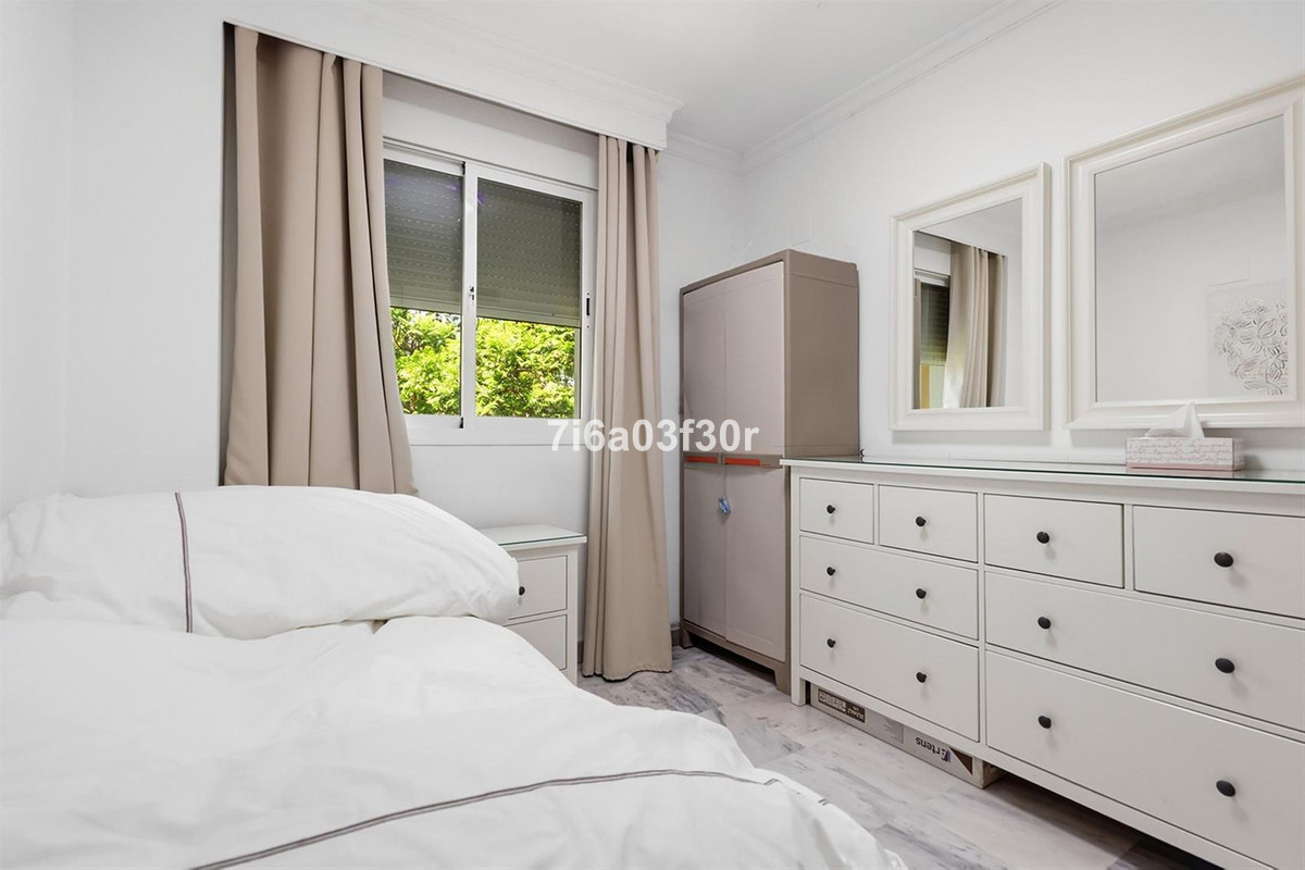 2 Bedroom Apartment in Marbella - Photo 13