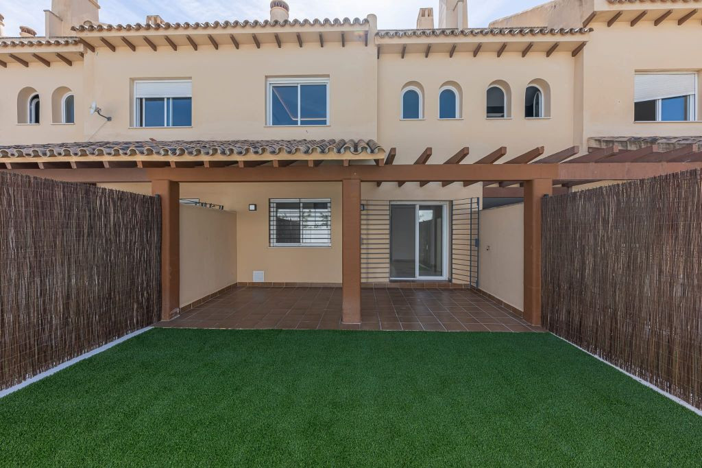 4 Bedroom Townhouse in Mijas - Photo 22