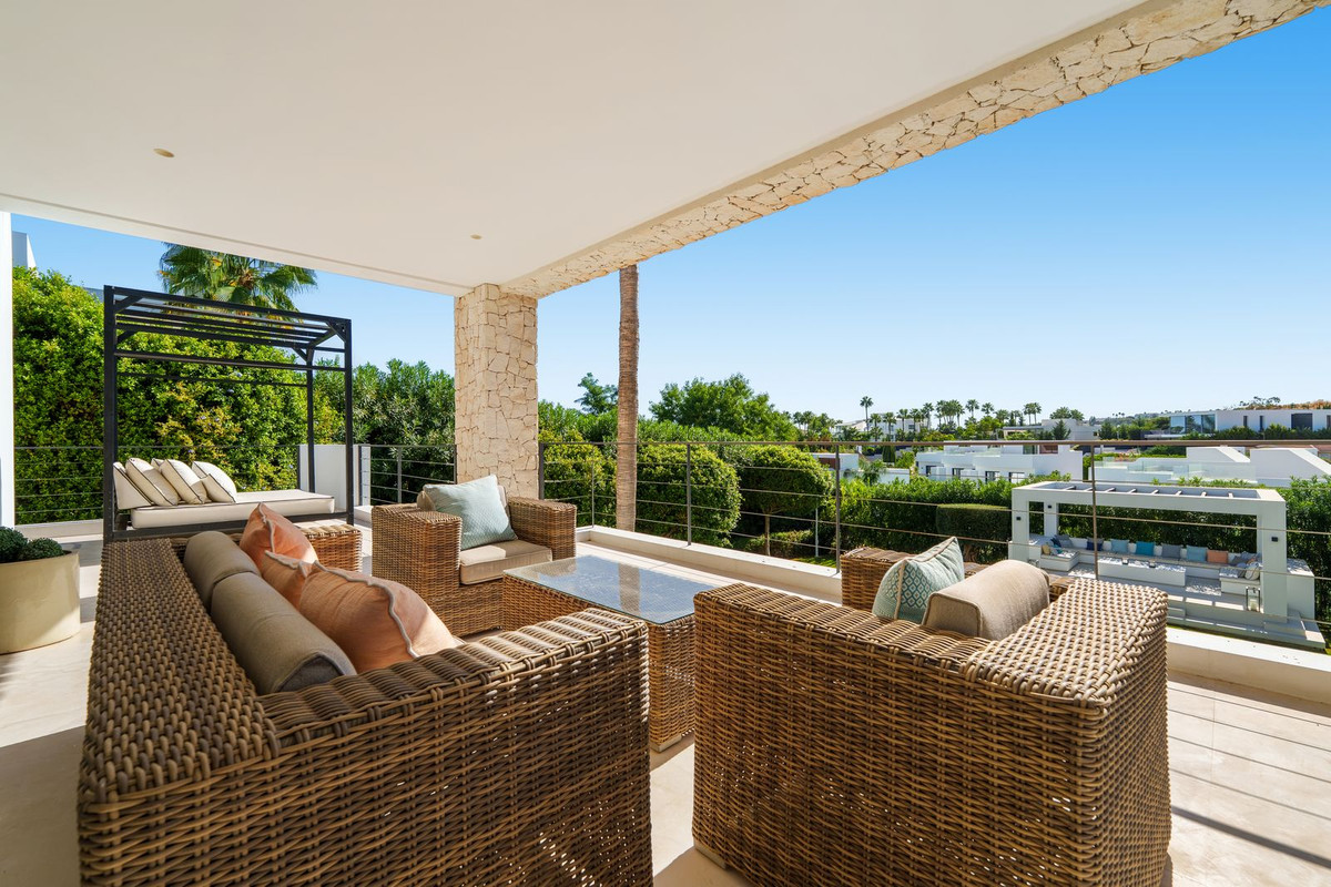 6 Bedroom Villa in Marbella - Photo 15