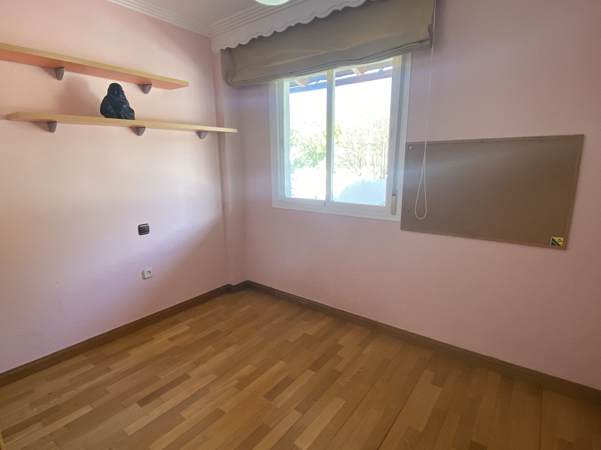 3 Bedroom Apartment in Benahavís - Foto 15
