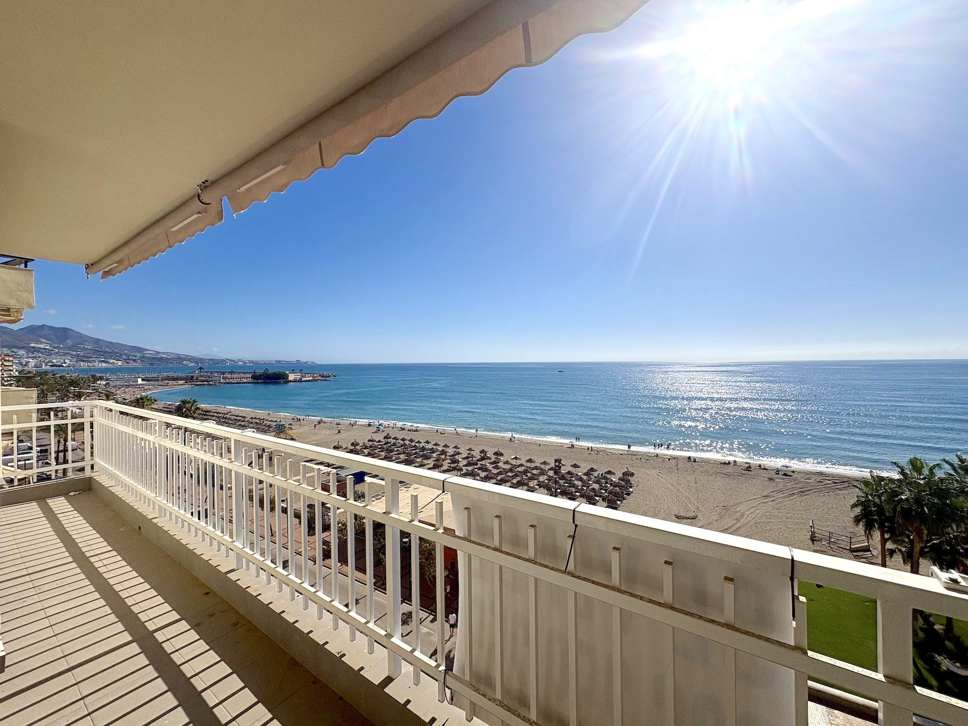 3 Bedroom Apartment in Fuengirola - Photo 4