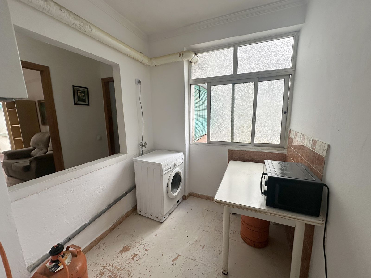 3 Bedroom Apartment in San Pedro de Alcántara - Photo 5
