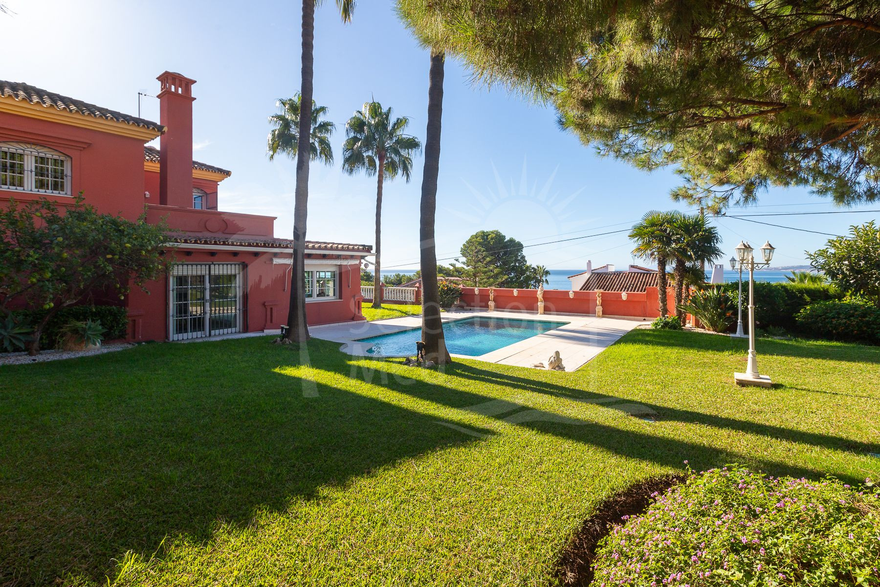 6 Bedroom Villa in Estepona - Photo 26