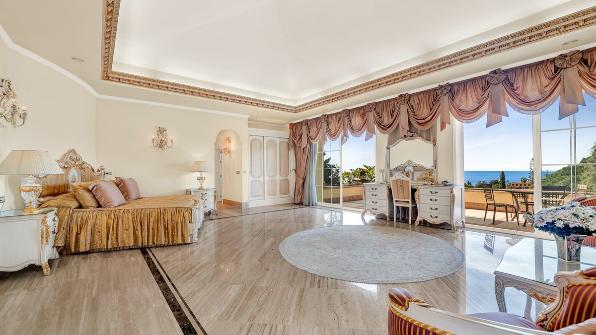 6 Bedroom Villa in Marbella - Foto 9