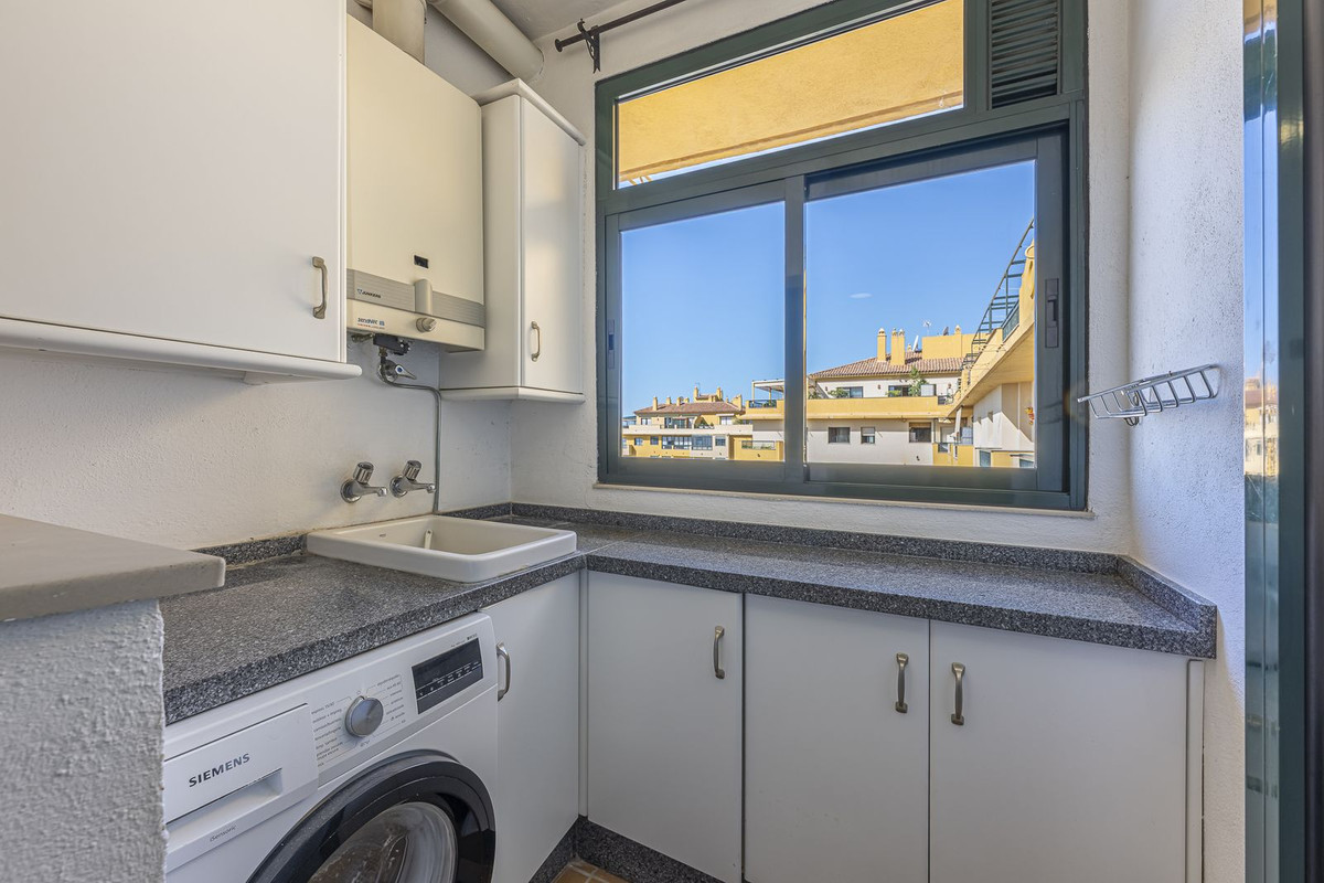 3 Bedroom Apartment in San Pedro de Alcántara - Photo 14
