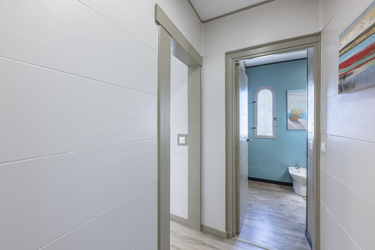 12 Bedroom Villa in Marbella - Photo 35