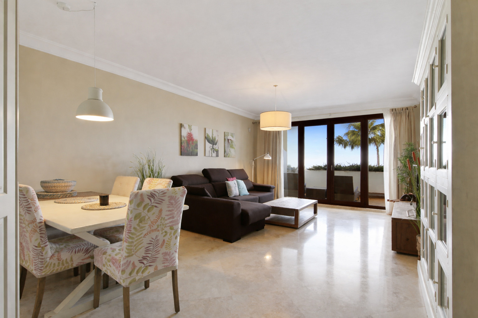 2 Bedroom Apartment in Casares - Photo 3