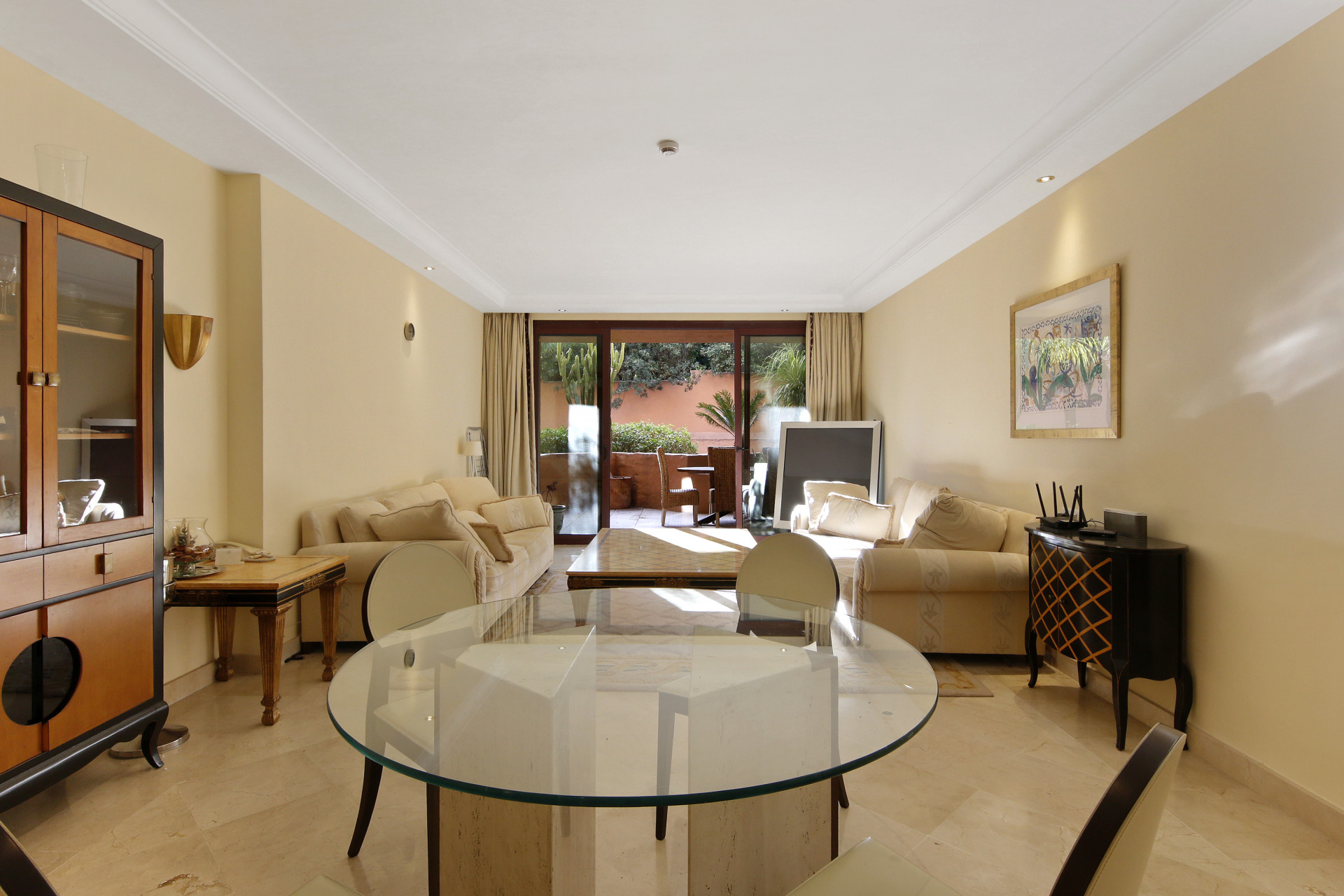 2 Bedroom Apartment in Estepona - Foto 3