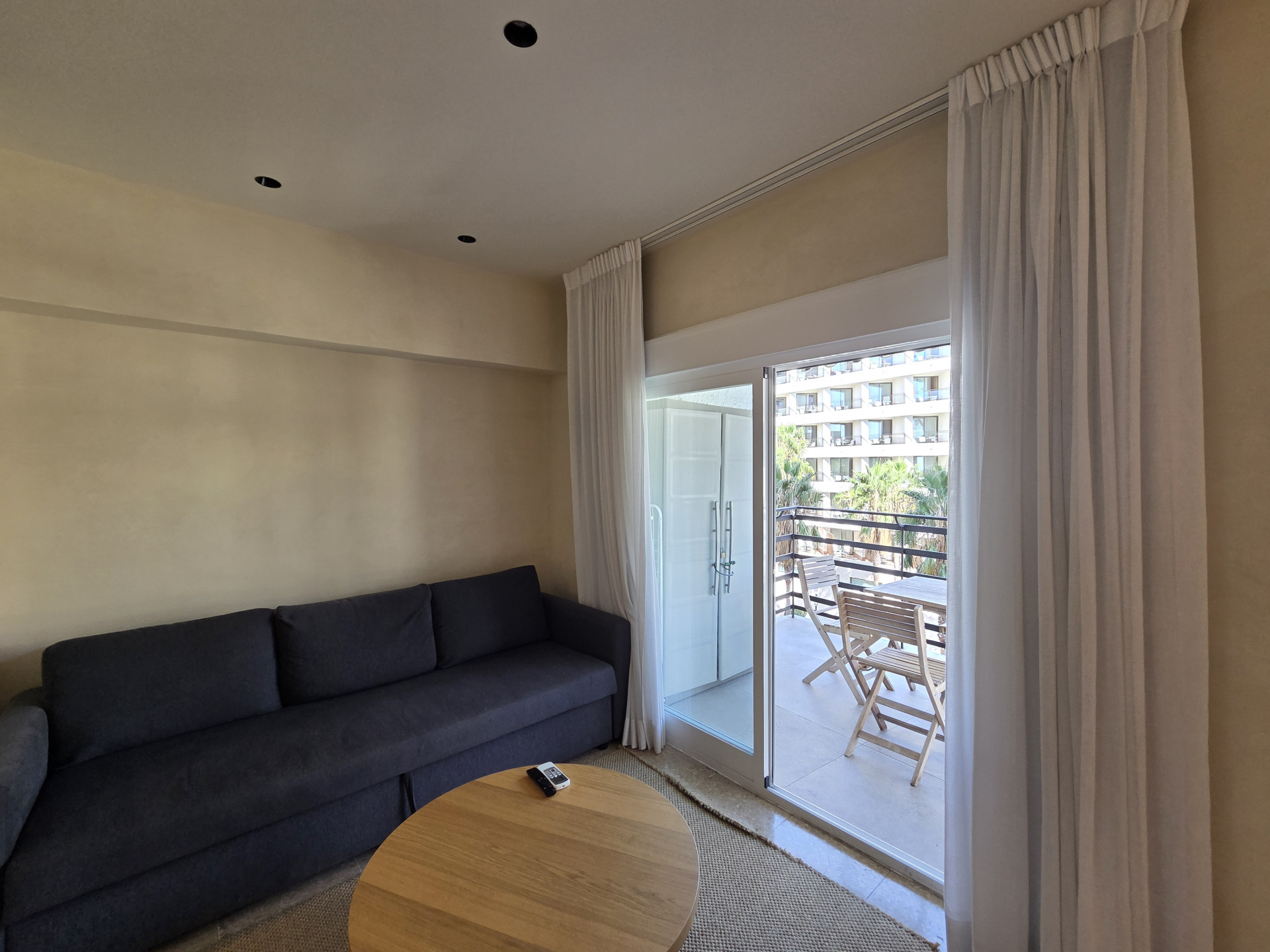 1 Bedroom Apartment in Marbella - Photo 7