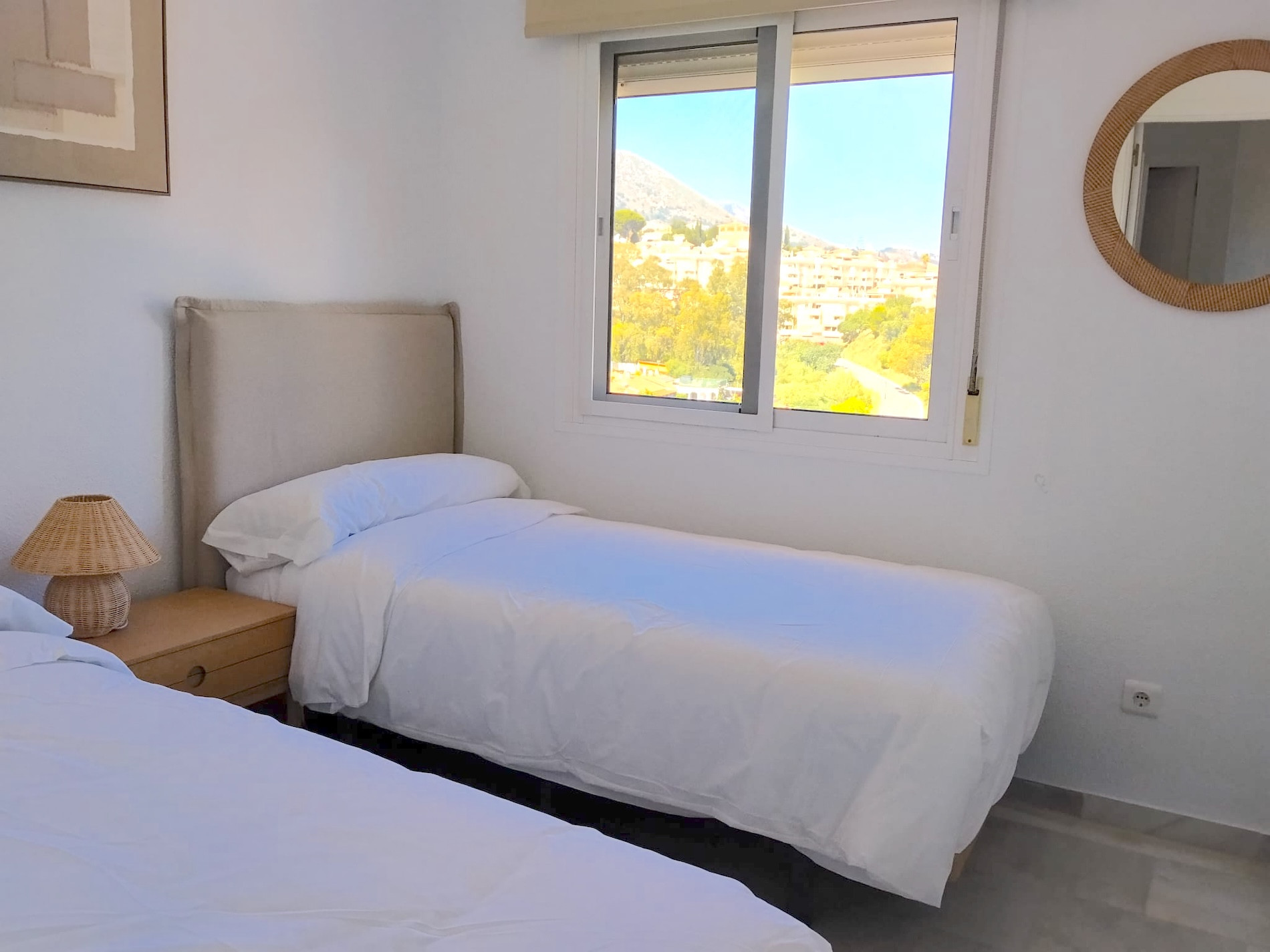 2 Bedroom Apartment in Fuengirola - Photo 19
