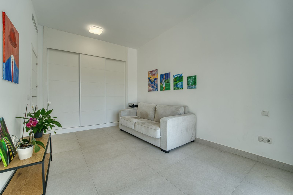 3 Bedroom Townhouse in Casares - Photo 14
