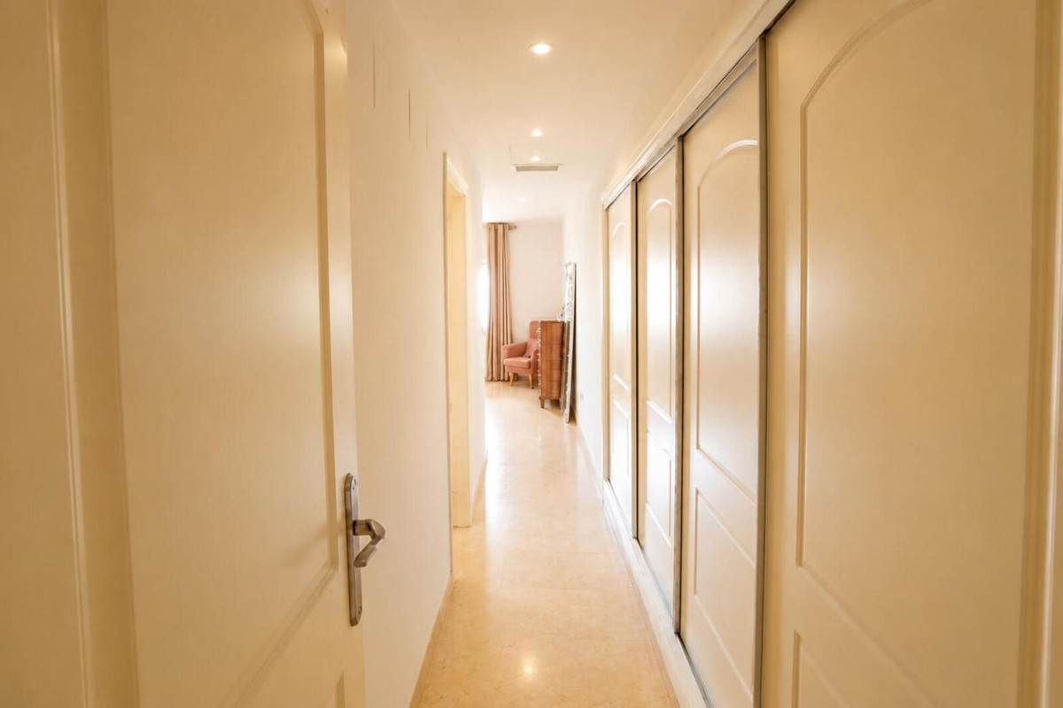 2 Bedroom Apartment in Marbella - Foto 23