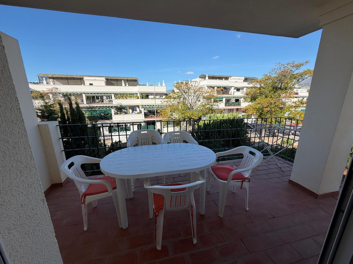 2 Bedroom Apartment in Marbella - Photo 3