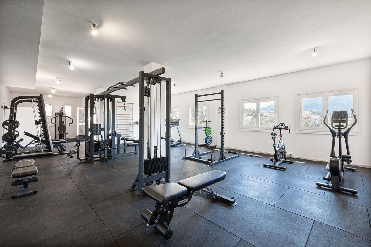 3 Bedroom Apartment in Marbella - Photo 34