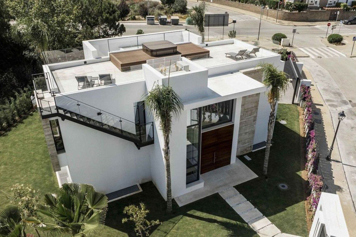 4 Bedroom Villa in Estepona - Foto 5