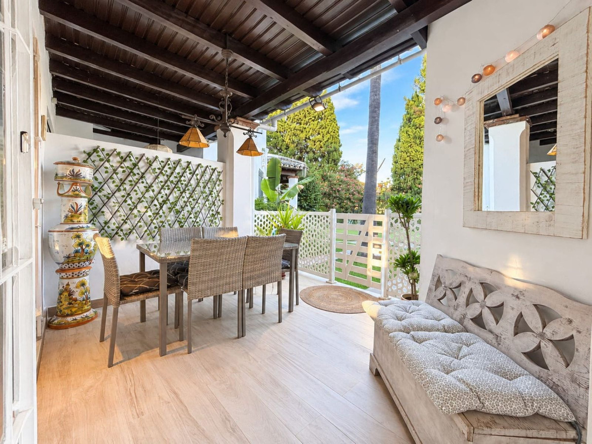 4 Bedroom Townhouse in Marbella - Photo 24