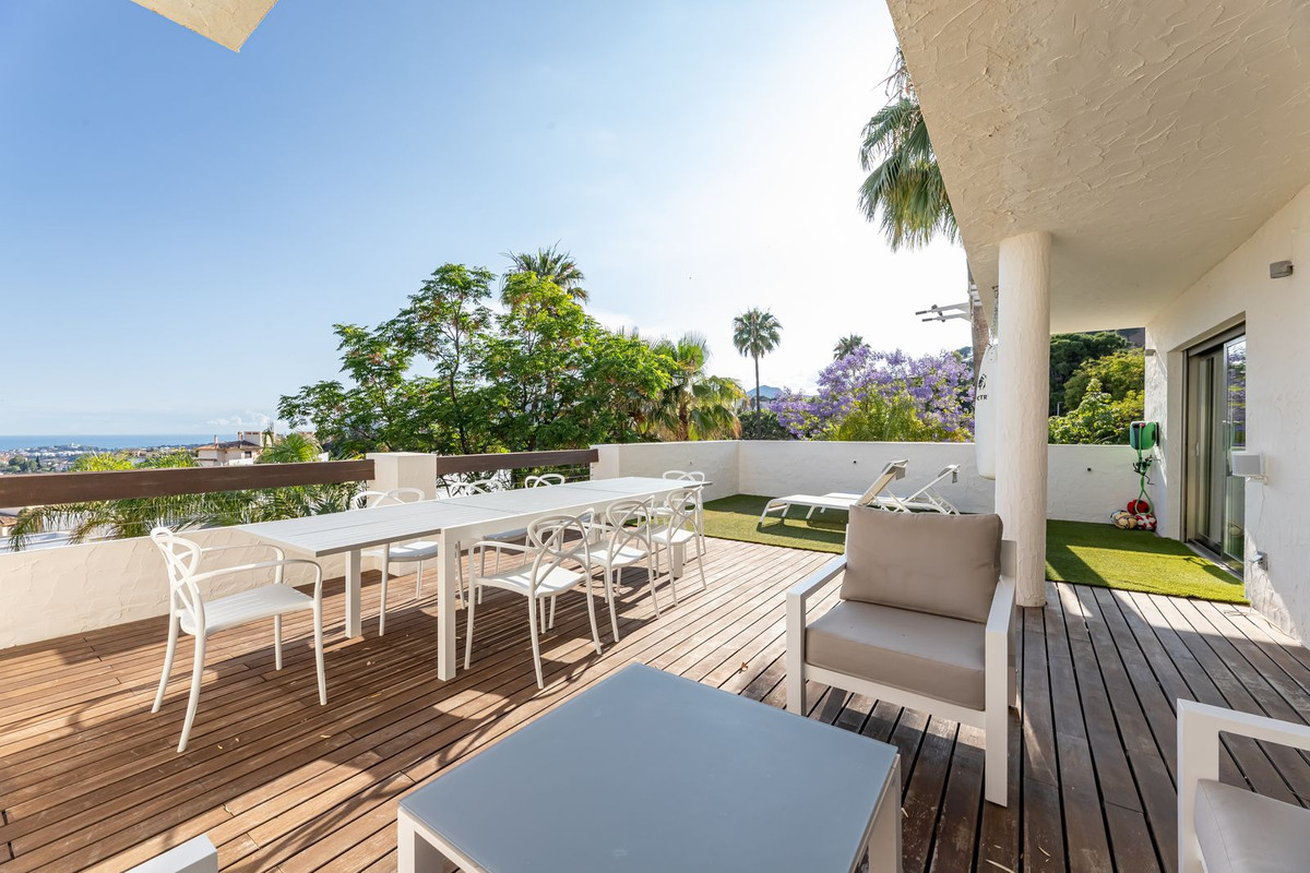 2 Bedroom Apartment in Benahavís - Foto 30