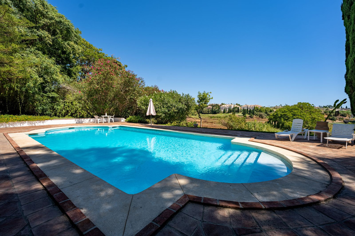 8 Bedroom Country house in Estepona - Фото 7