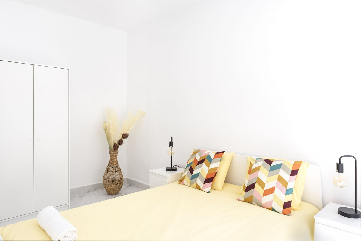2 Bedroom Apartment in Sotogrande - Photo 9