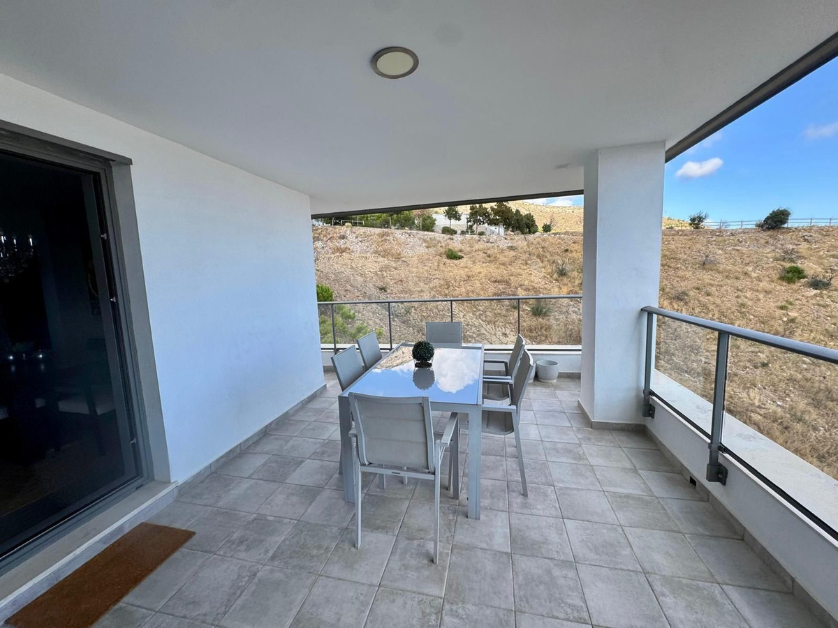 3 Bedroom Apartment in Benalmádena - Photo 9