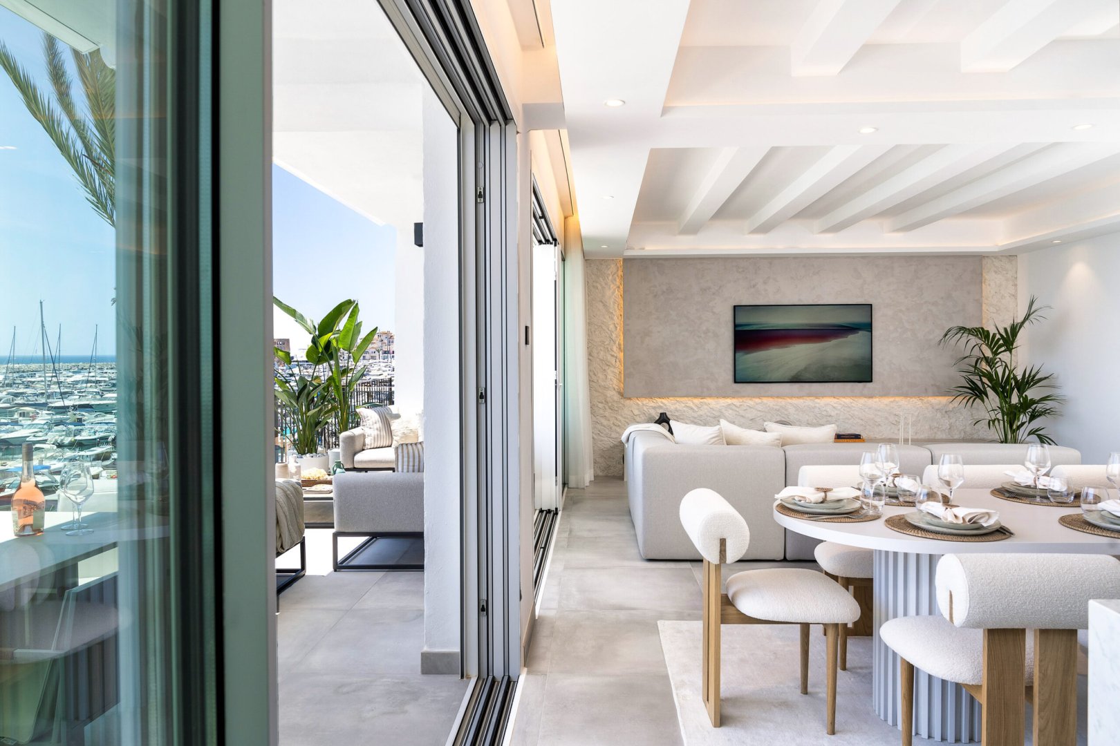 4 Bedroom Apartment in Marbella - Photo 4