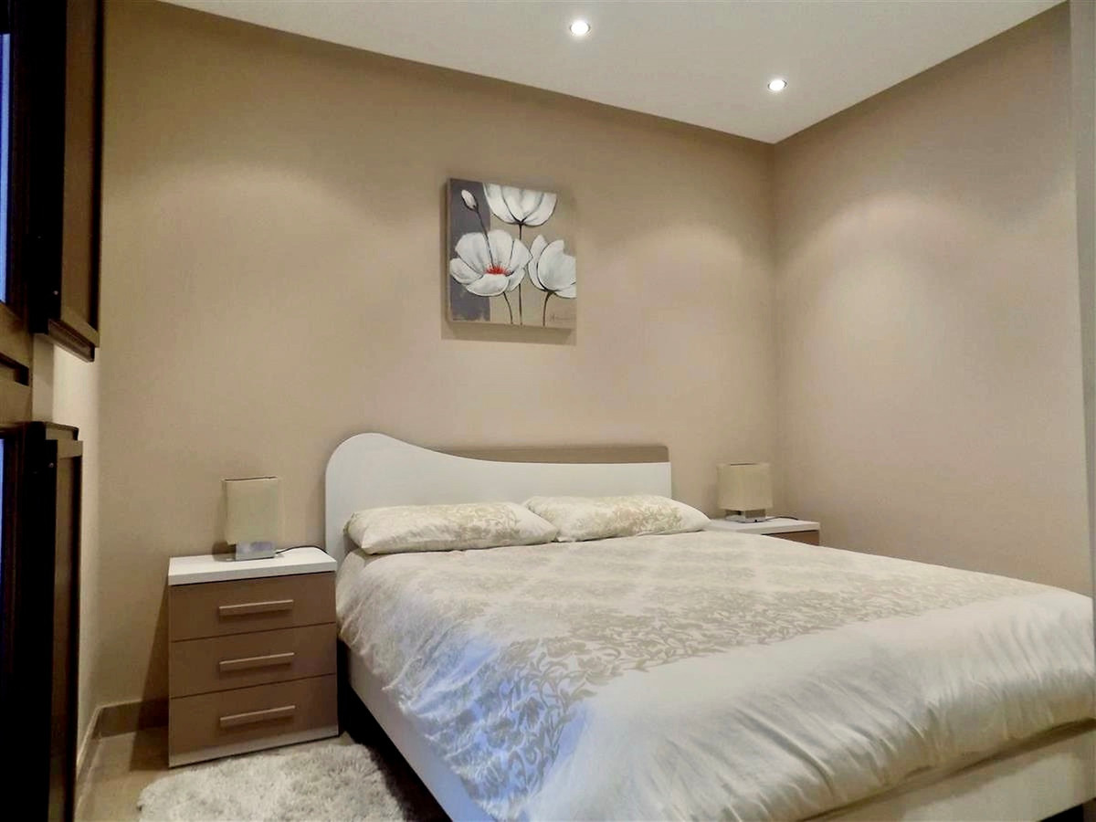 3 Bedroom Penthouse in Estepona - Foto 14