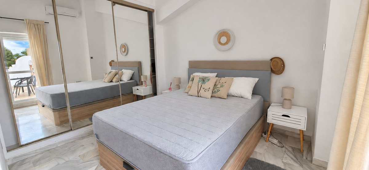 2 Bedroom Townhouse in Marbella - Photo 9
