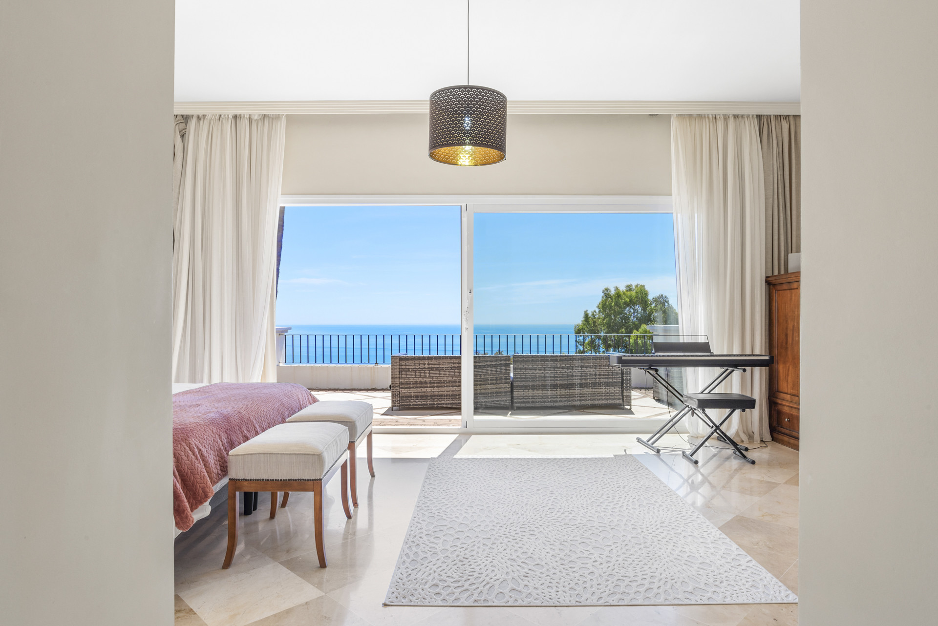 4 Bedroom Villa in La Duquesa - Photo 14