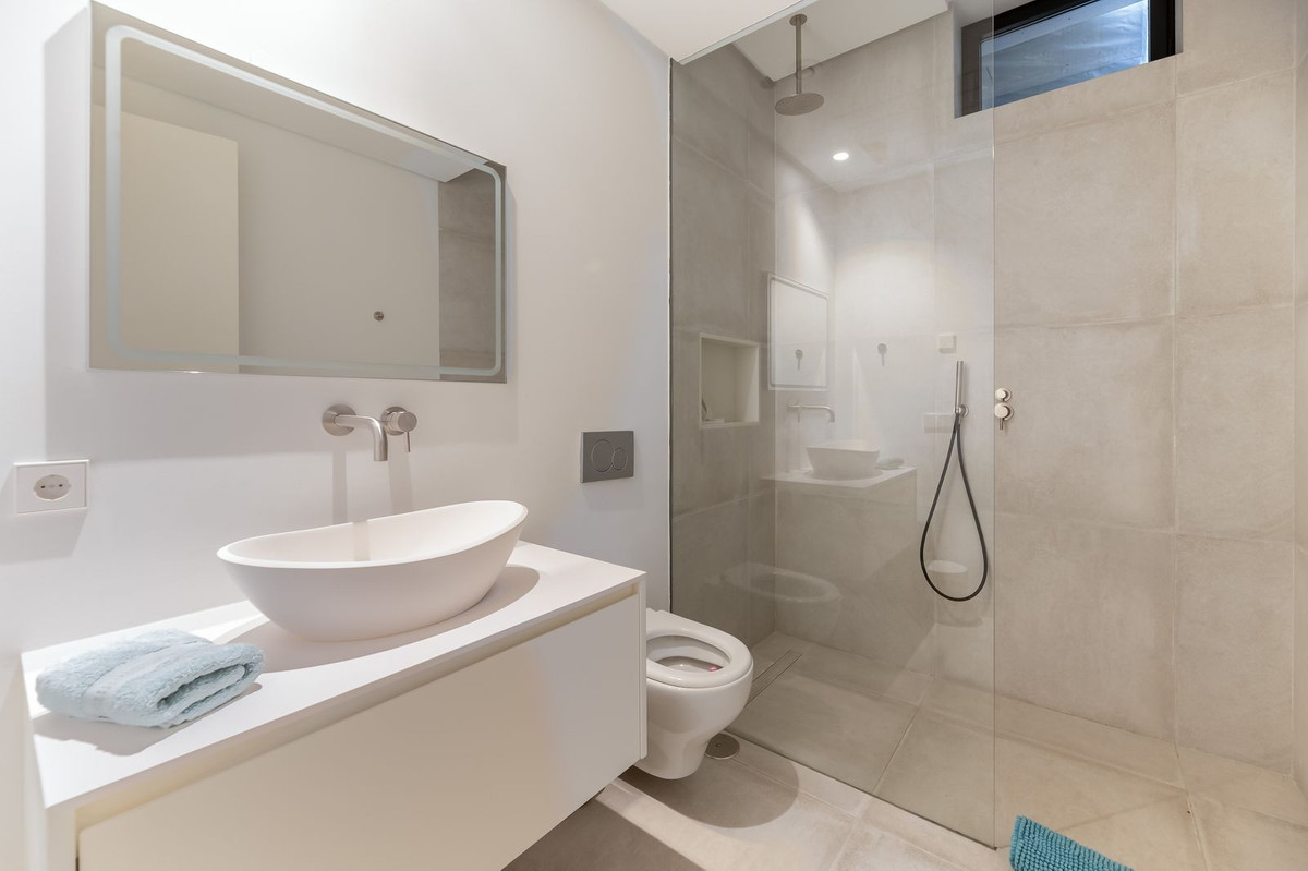 6 Bedroom Villa in Benahavís - Foto 15