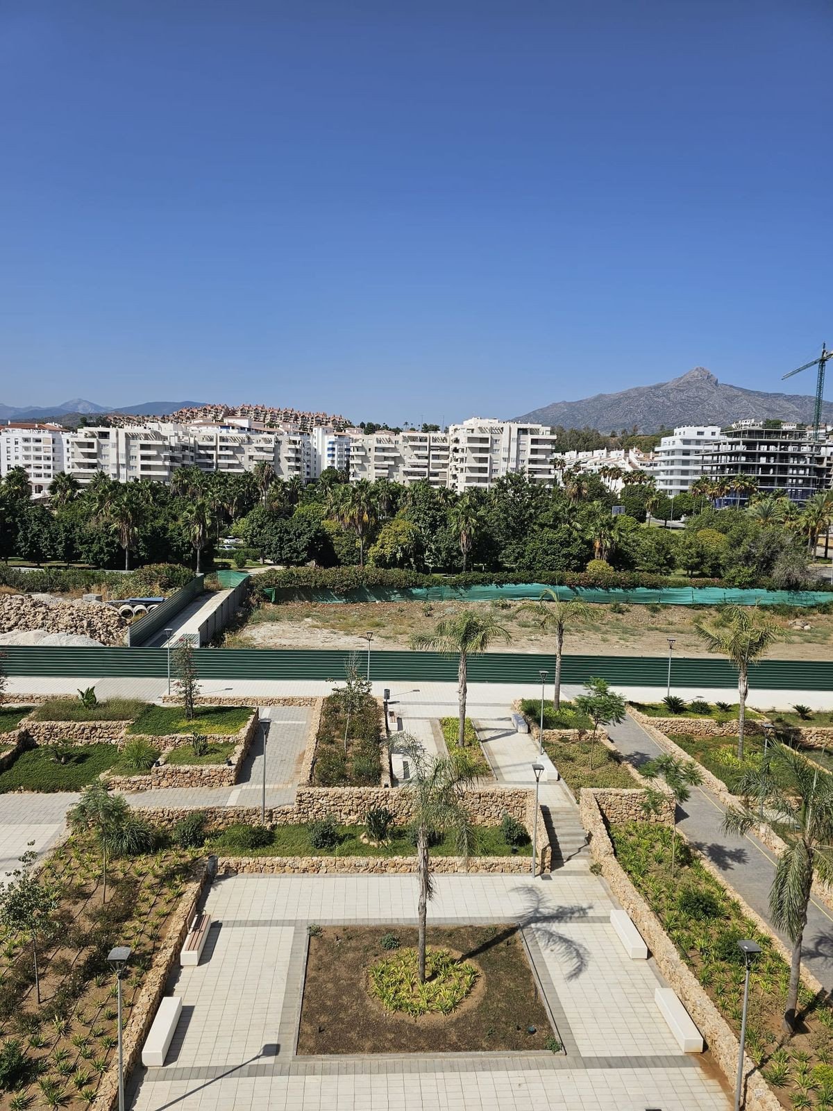 3 Bedroom Apartment in Marbella - Photo 8