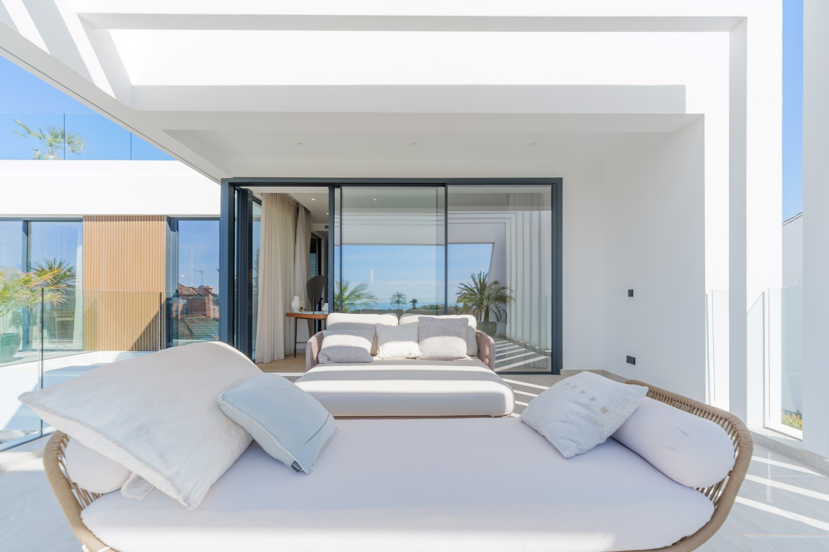 4 Bedroom Villa in Marbella - Photo 13