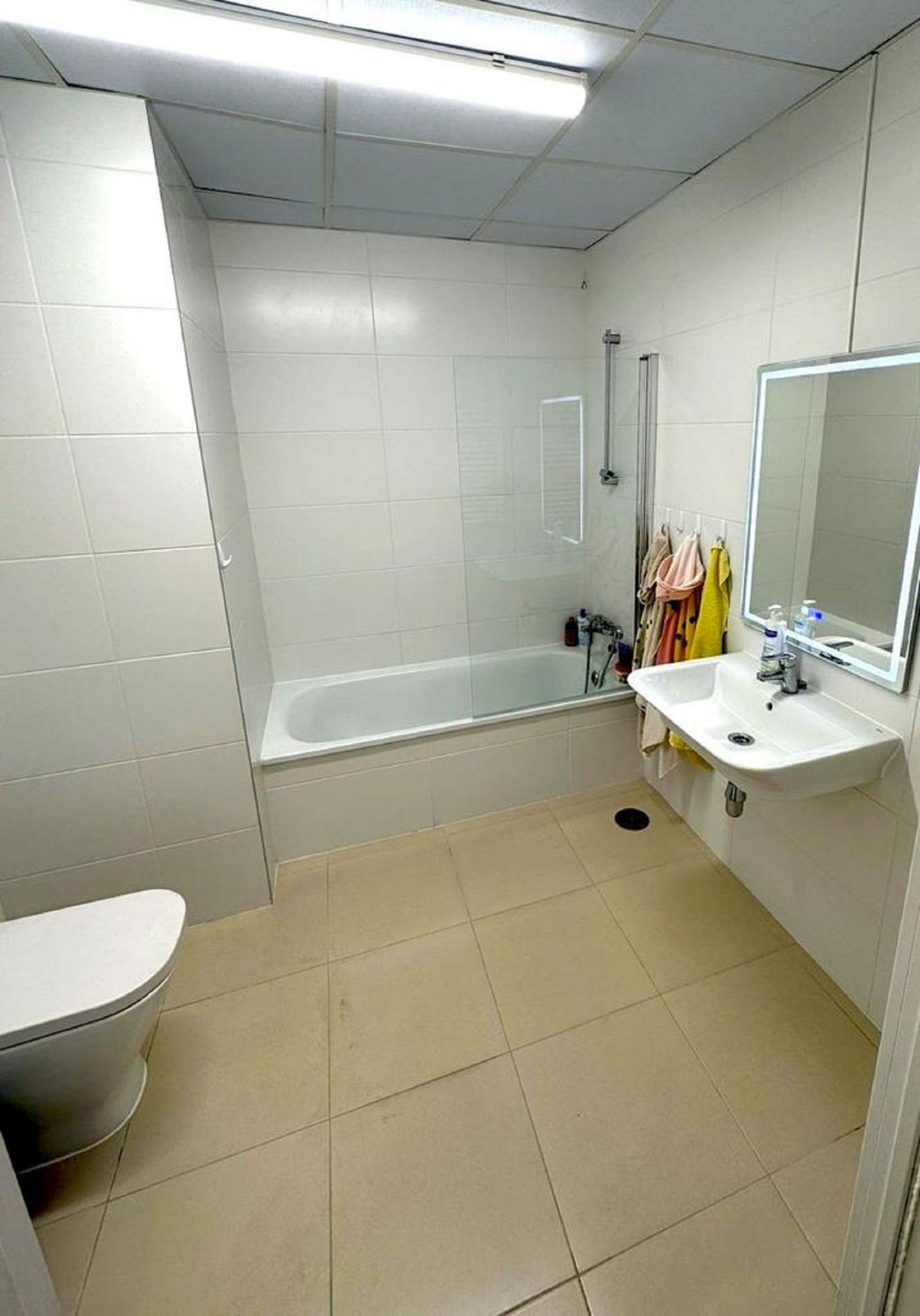3 Bedroom Apartment in Marbella - Photo 16