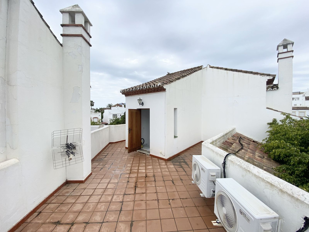3 Bedroom Villa in Estepona - Photo 13