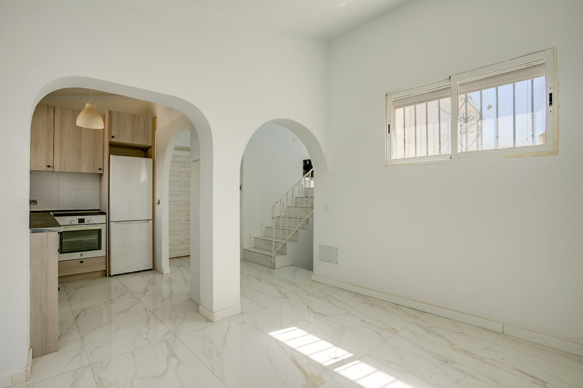 3 Bedroom Villa in Estepona - Фото 6