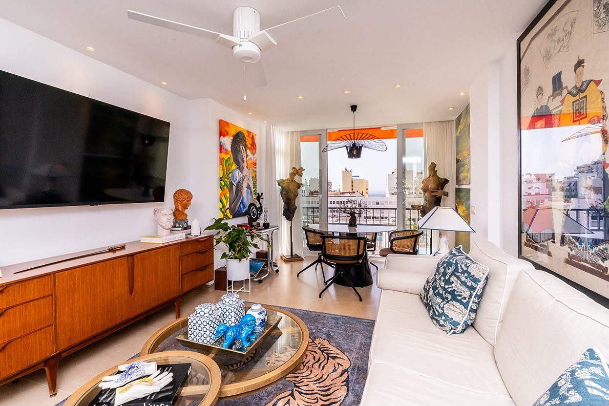 3 Bedroom Apartment in Marbella - Photo 2