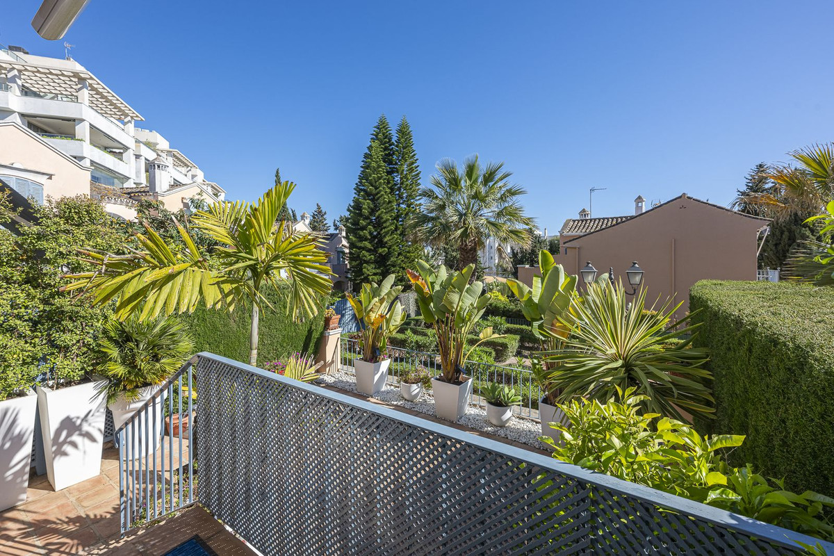 3 Bedroom Townhouse in Marbella - Photo 45