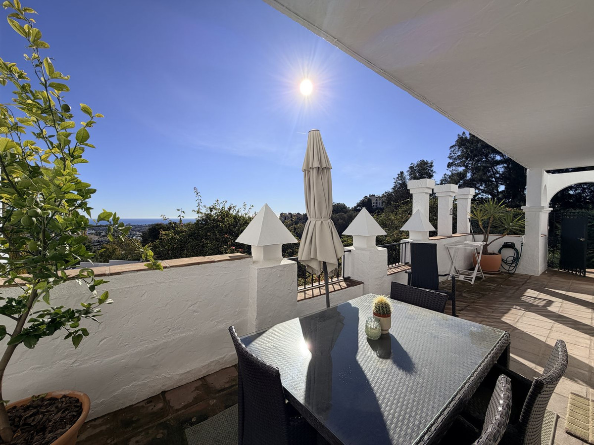 2 Bedroom Apartment in Benahavís - Foto 18