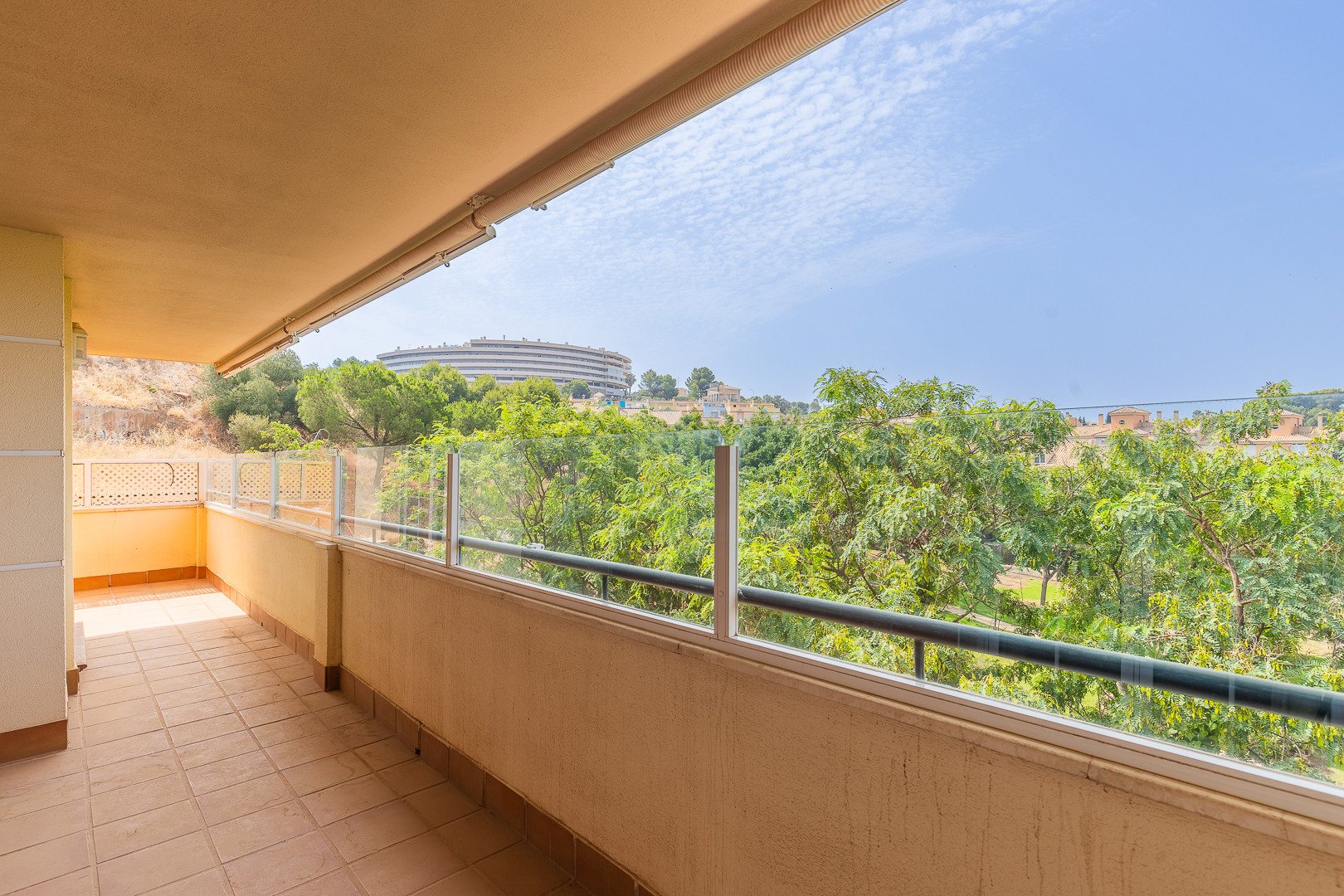5 Bedroom Penthouse in Málaga - Photo 6