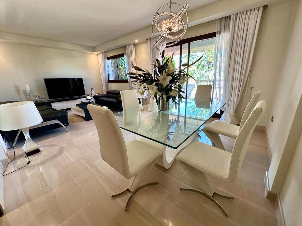 Apartamento com 3 quartos com piscina em Málaga, Espanha – Foto 11