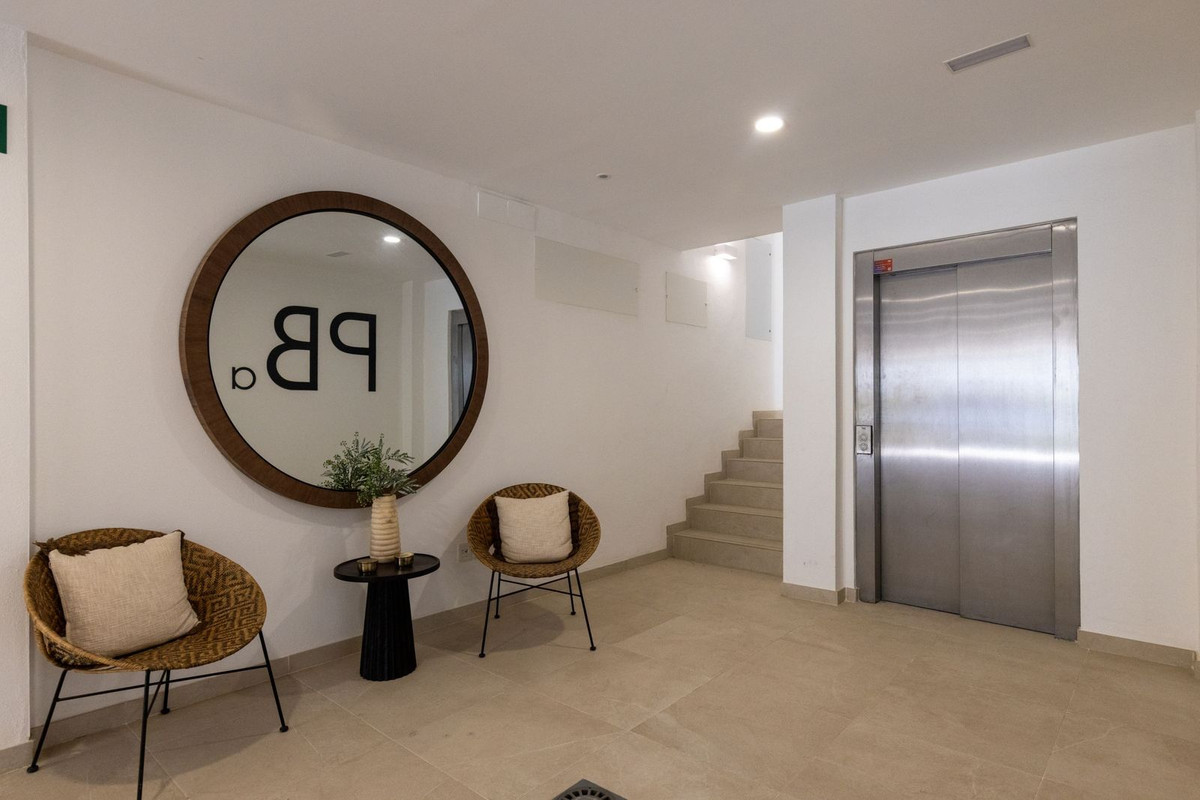 3 Bedroom Apartment in Estepona - Photo 33