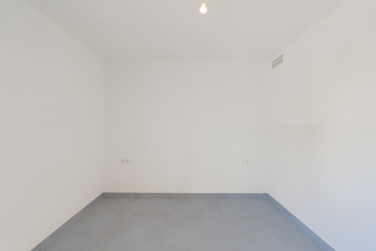 3 Bedroom Apartment in Marbella - Фото 31