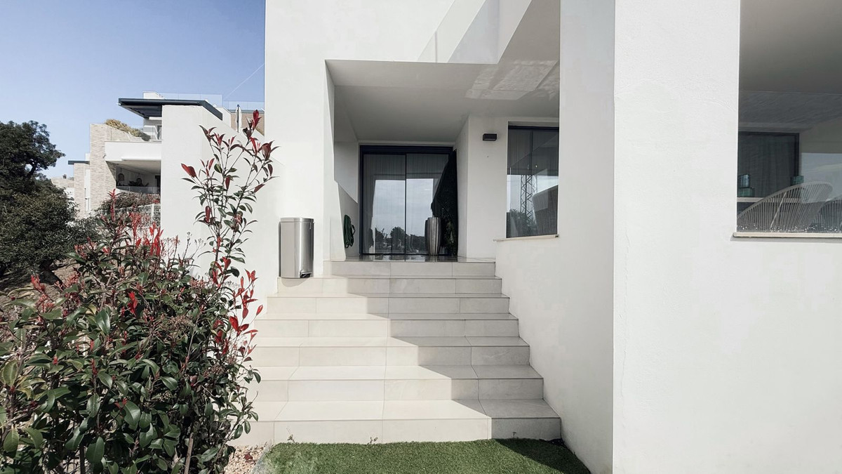 3 Bedroom Townhouse in Marbella - Photo 10