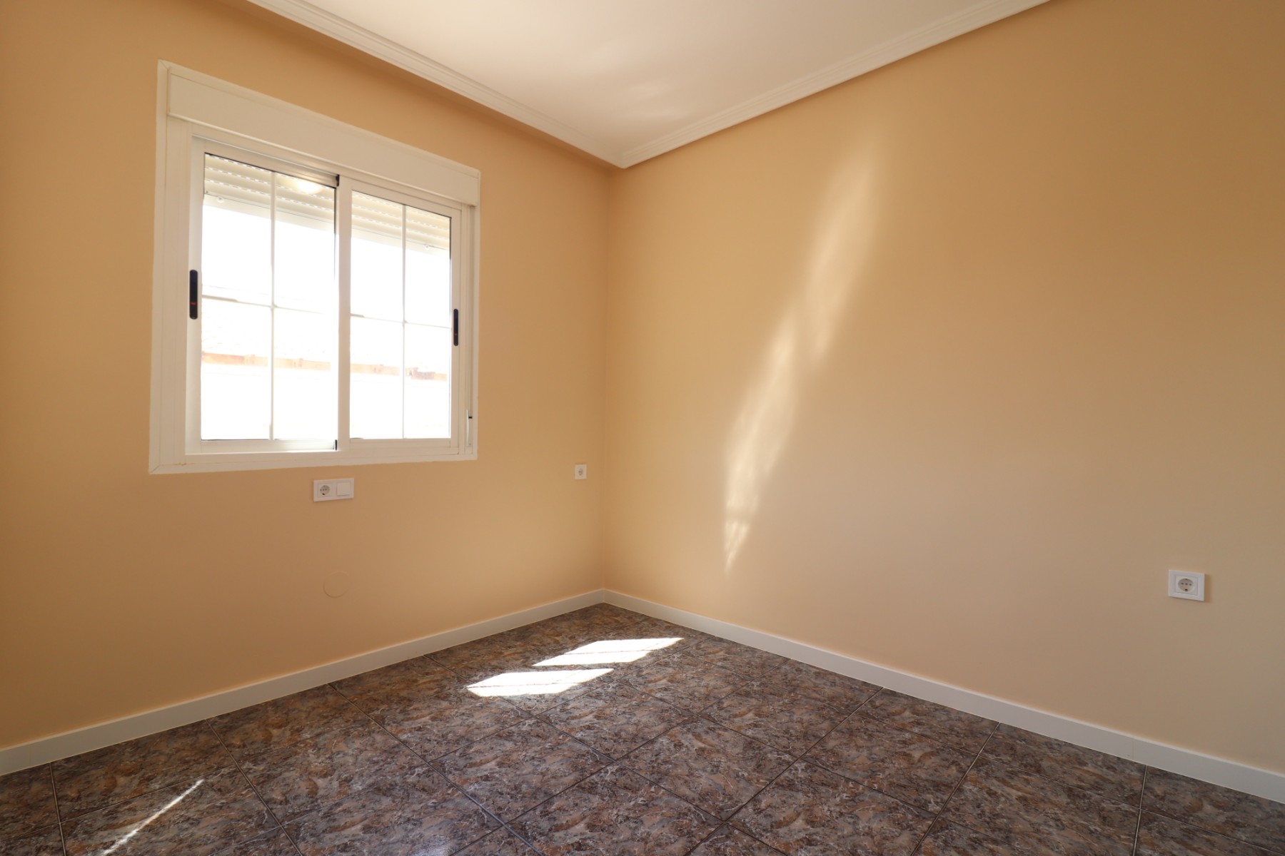 Apartamento com 2 quartos com piscina em Alicante, Espanha – Foto 15