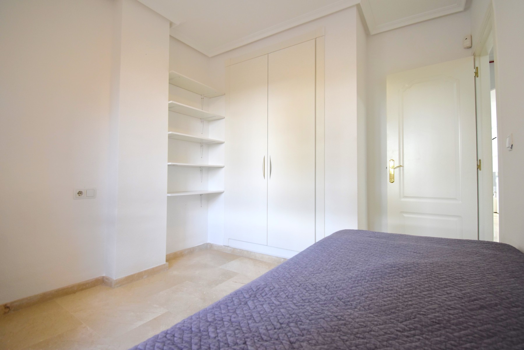 Apartamento com 2 quartos com piscina em Alicante, Espanha – Foto 15