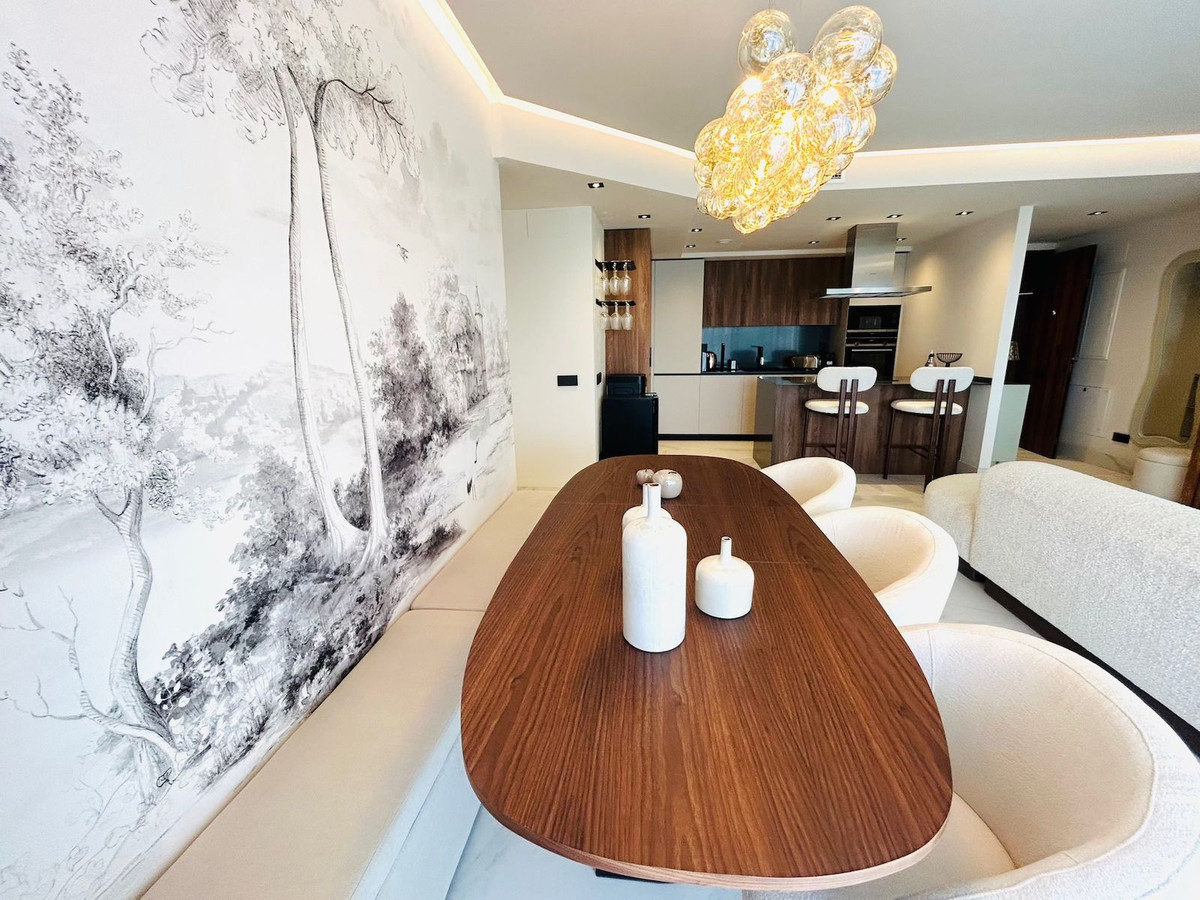 3 Bedroom Apartment in San Pedro de Alcántara - Photo 3