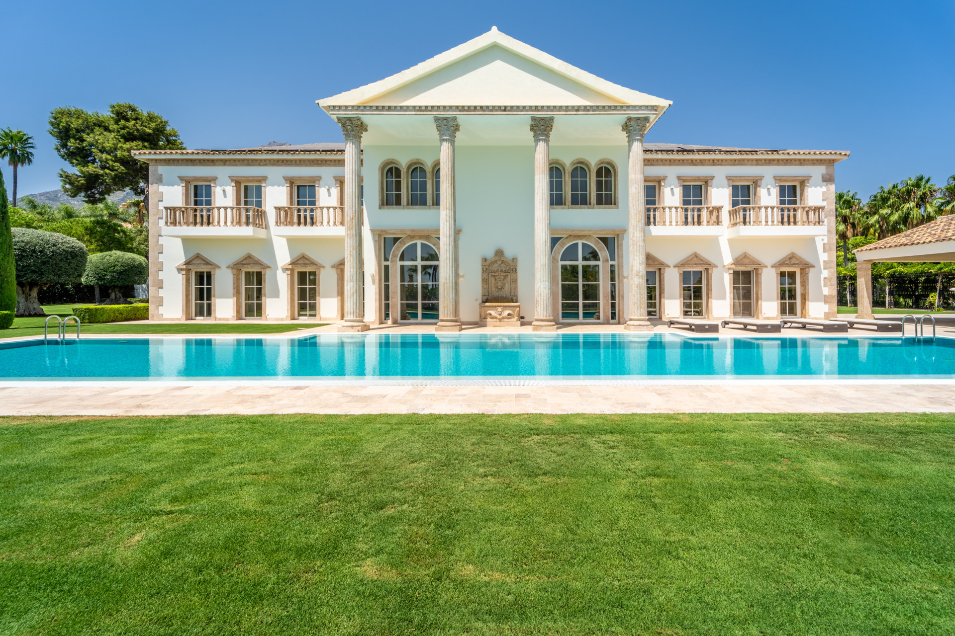10 Bedroom Villa in Marbella - Photo 27