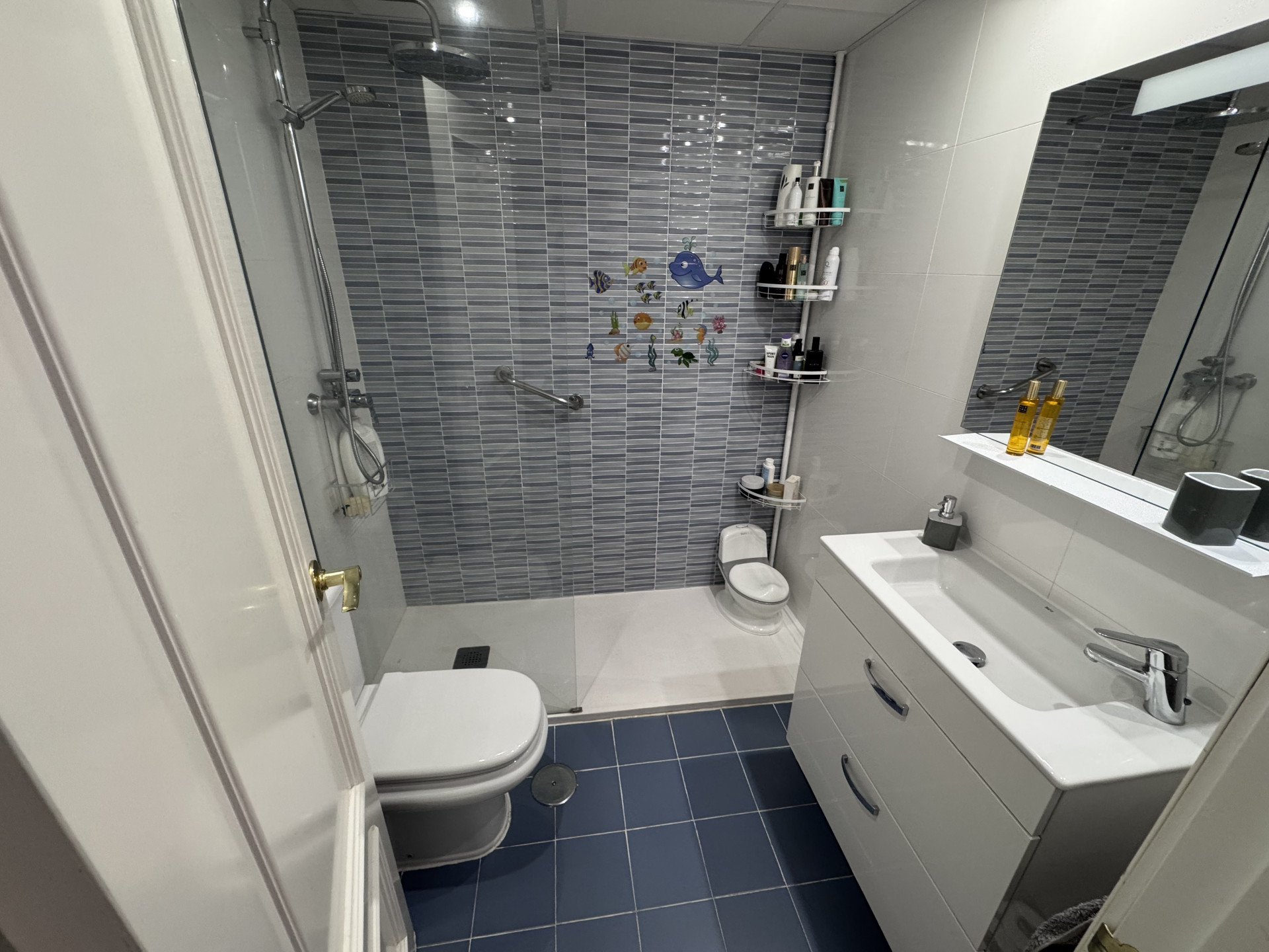 4 Bedroom Apartment in Estepona - Photo 9