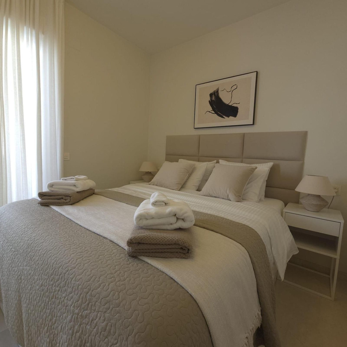 2 Bedroom Apartment in Estepona - Foto 10