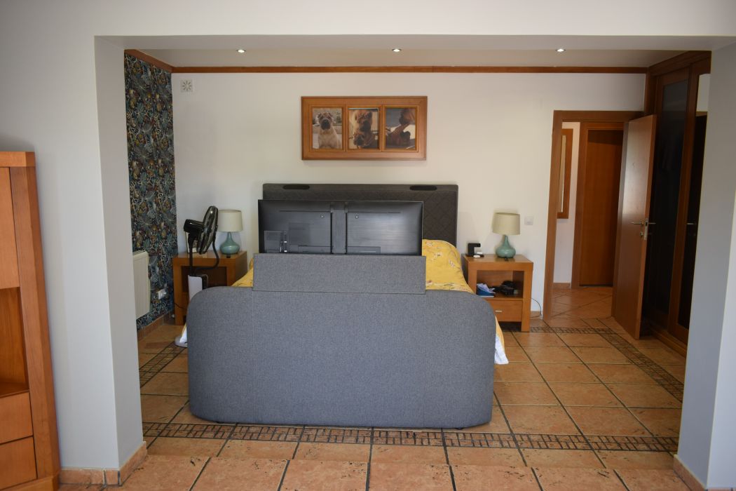 3-bedroom villa in Spain – Photo 10